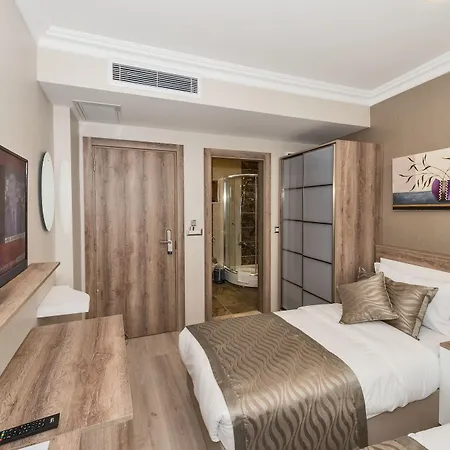 Alphonse Hotel 3*