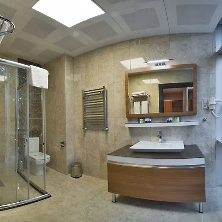 Hotel Alphonse 3*
