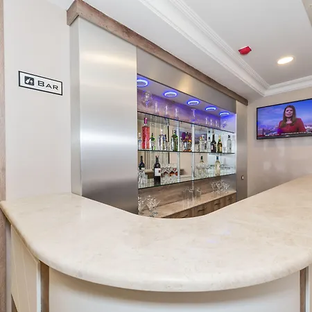 Alphonse Hotel 3*
